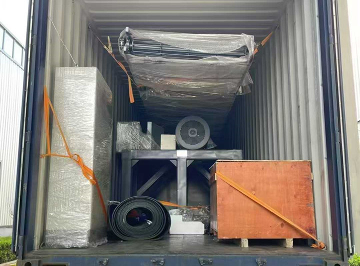 中國制造撕碎機(jī)發(fā)往巴基斯坦.jpg